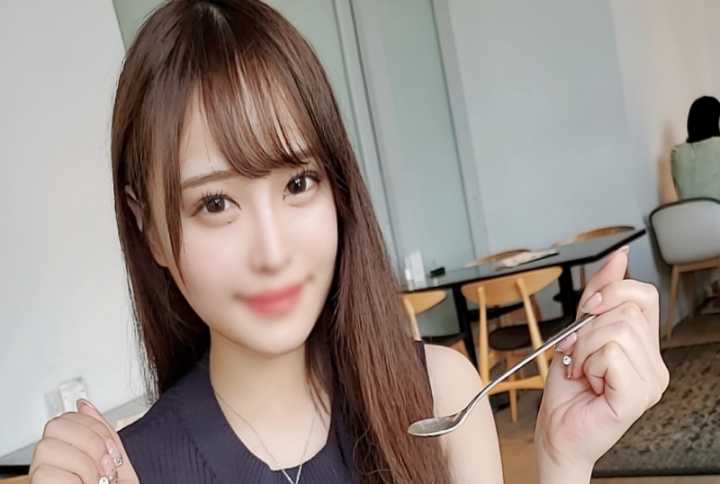 美しい眼差しの色白Gcup美女 FC2-PPV PPV-2394313