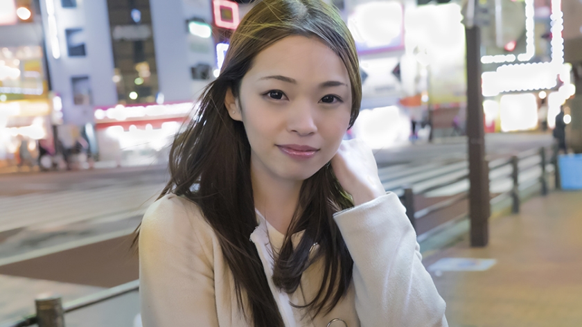 Mika-chan，20 岁，无法从迷你裙中看到她的大腿